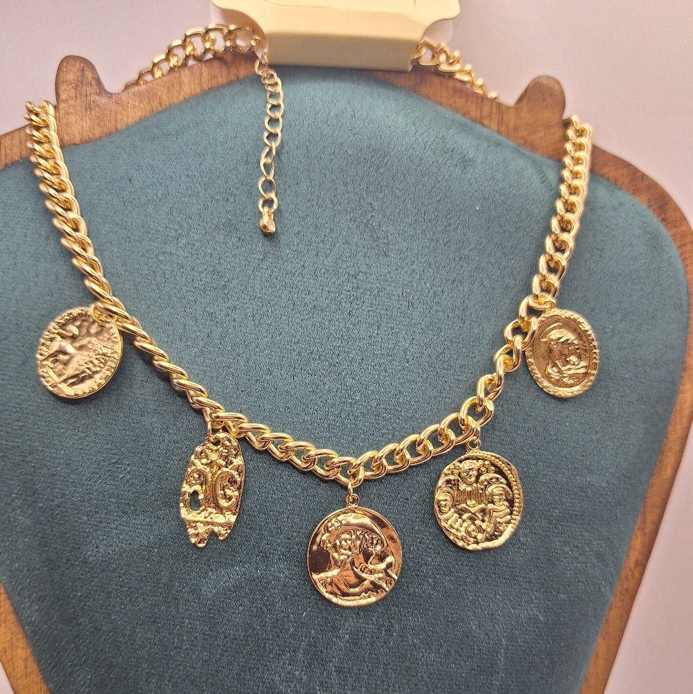 Gold Coin Charm Necklace Chunky Chain Vintage Style NWT - Picture 3 of 6